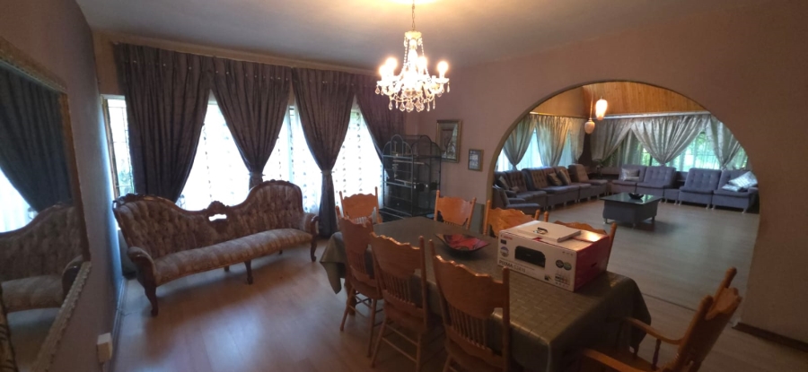 6 Bedroom Property for Sale in Wilkeville North West